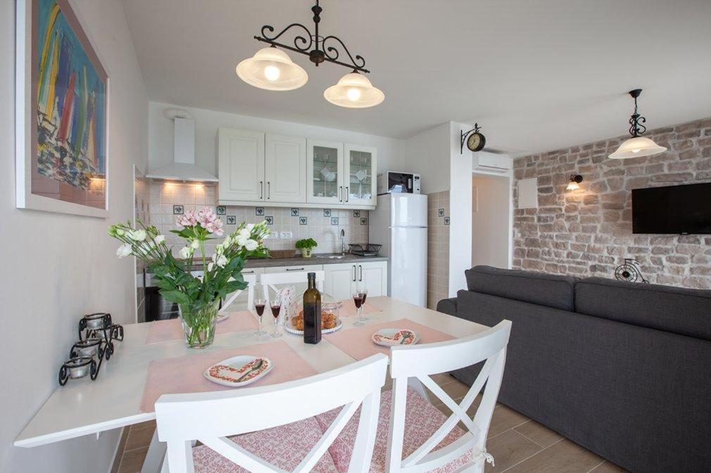 Apartmani Mirona - Tucepi Luaran gambar