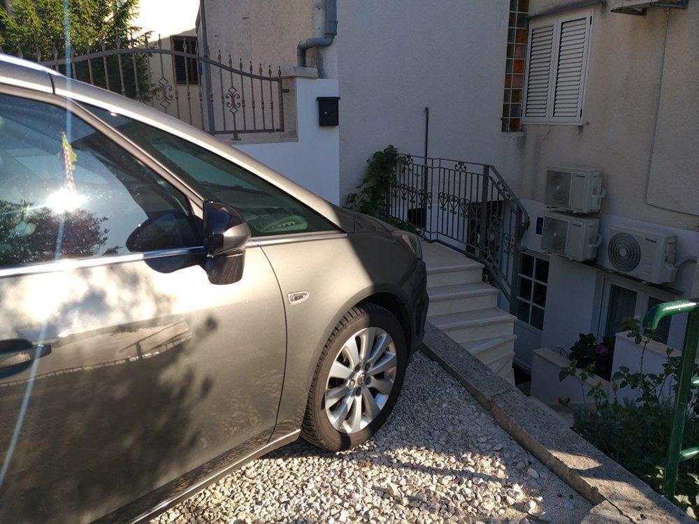 Apartmani Mirona - Tucepi Luaran gambar