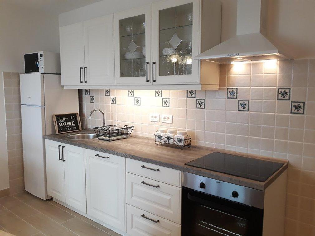 Apartmani Mirona - Tucepi Luaran gambar