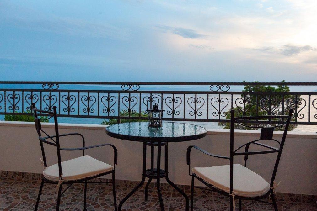 Apartmani Mirona - Tucepi Luaran gambar