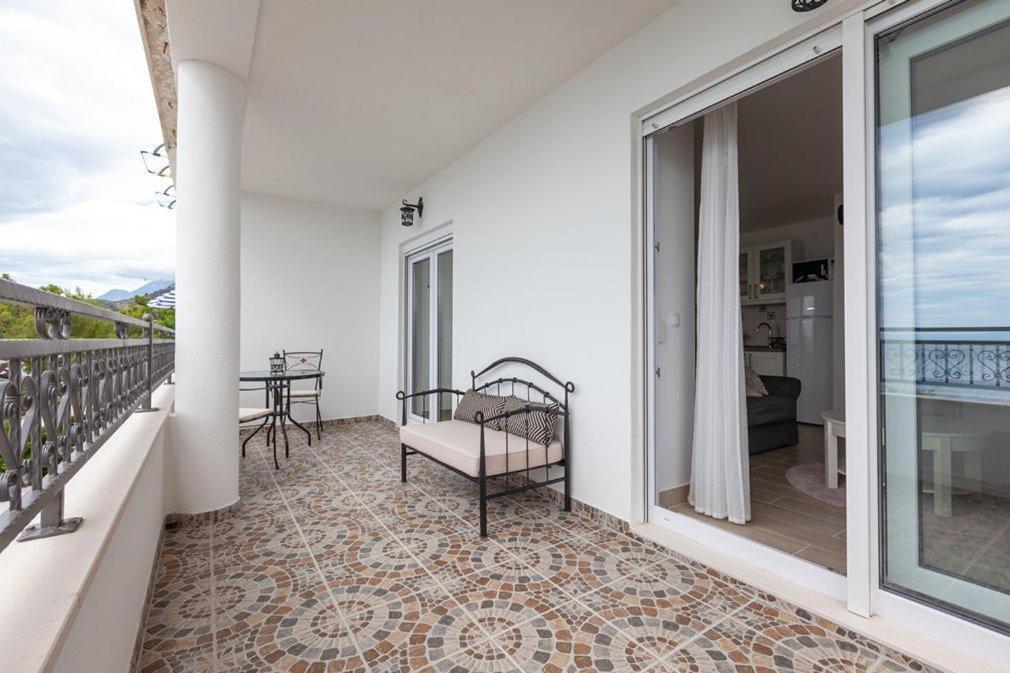 Apartmani Mirona - Tucepi Luaran gambar