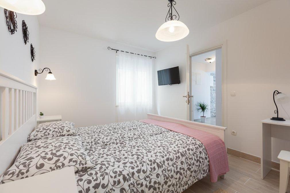 Apartmani Mirona - Tucepi Luaran gambar