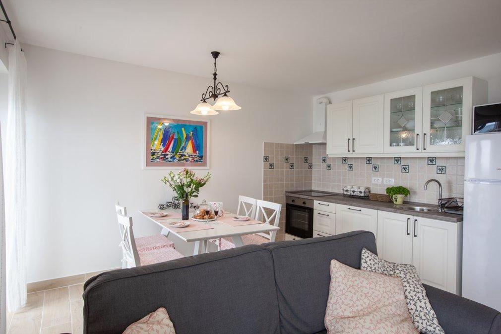 Apartmani Mirona - Tucepi Luaran gambar