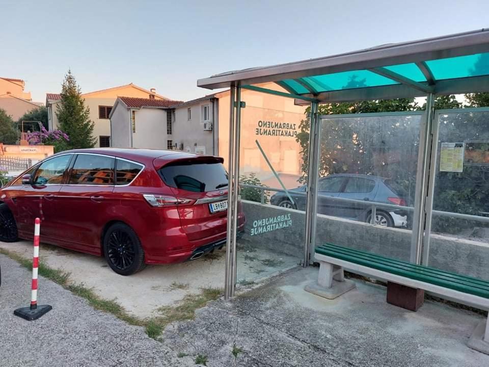 Apartmani Mirona - Tucepi Luaran gambar